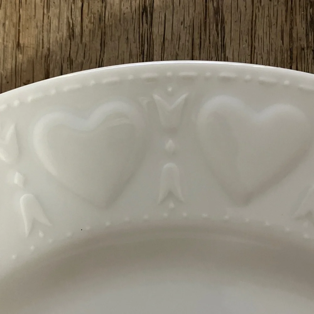 Williams Sonoma Heart-Embellished White Dinnerware Set
